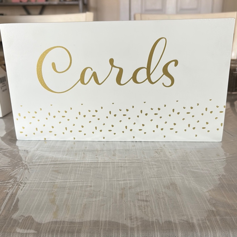 Elegant White and Gold Card Holder